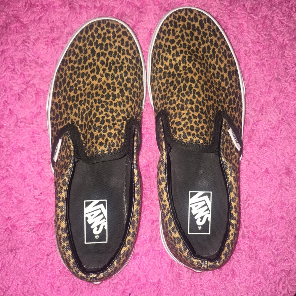 Leopard Vans